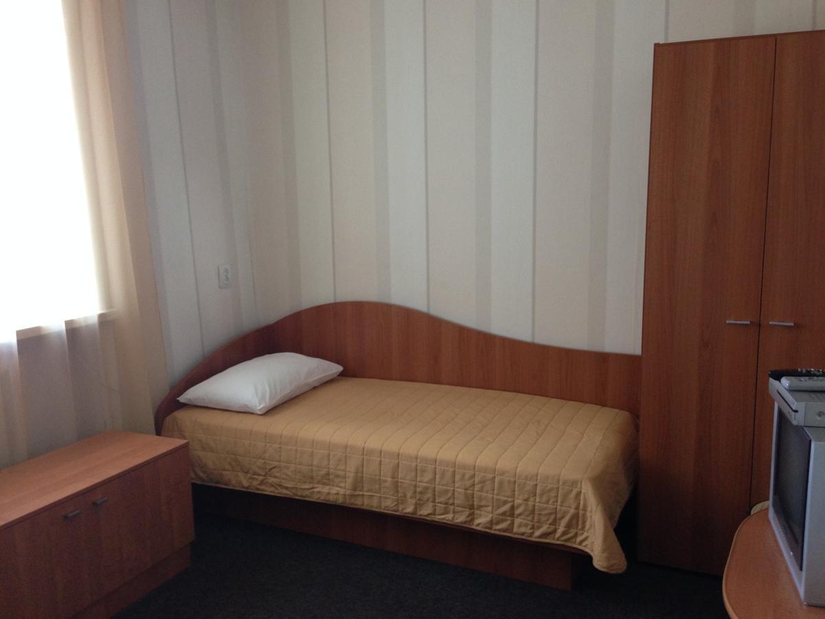 U Fedora Hotel Oleksandriia Ngoại thất bức ảnh