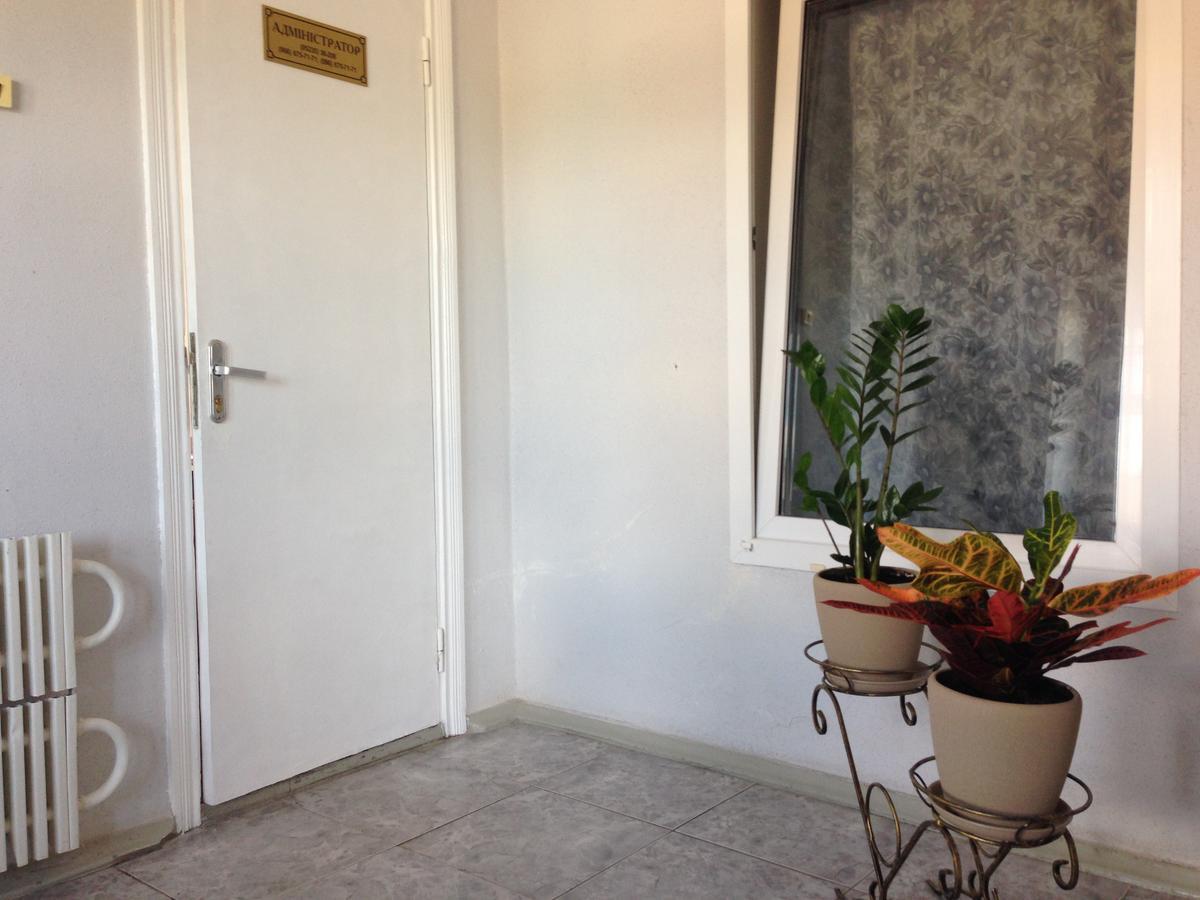 U Fedora Hotel Oleksandriia Ngoại thất bức ảnh