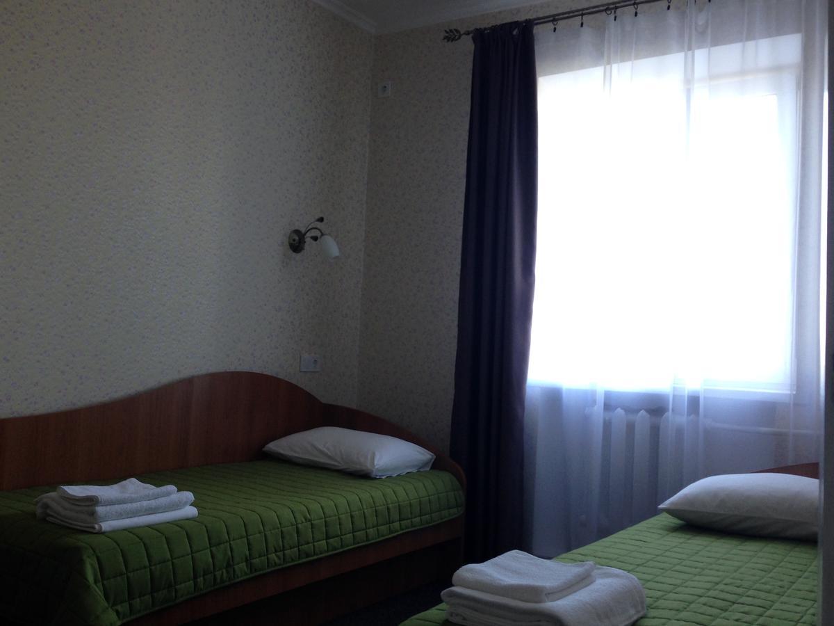 U Fedora Hotel Oleksandriia Ngoại thất bức ảnh