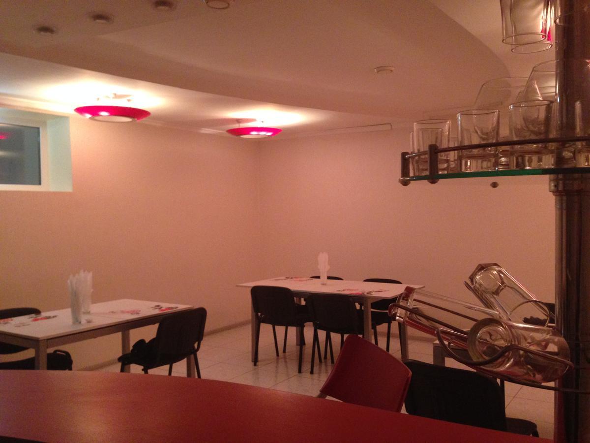 U Fedora Hotel Oleksandriia Ngoại thất bức ảnh