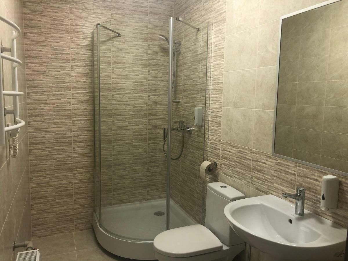 U Fedora Hotel Oleksandriia Ngoại thất bức ảnh